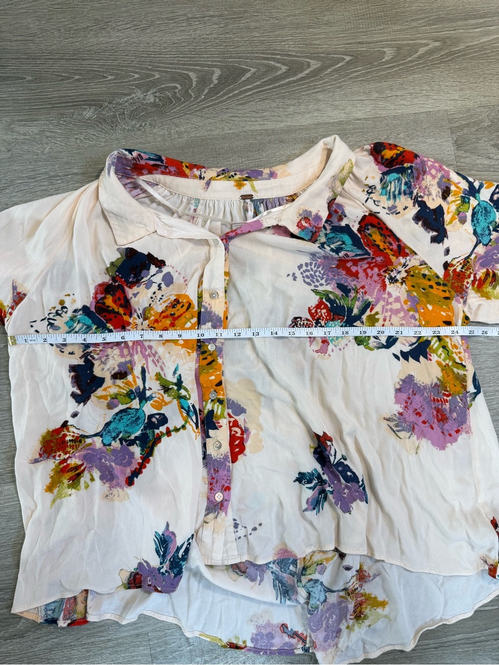 Free People Floral Cream Button-Front  Blouse - Oversized Boho - Picture 4 of 6